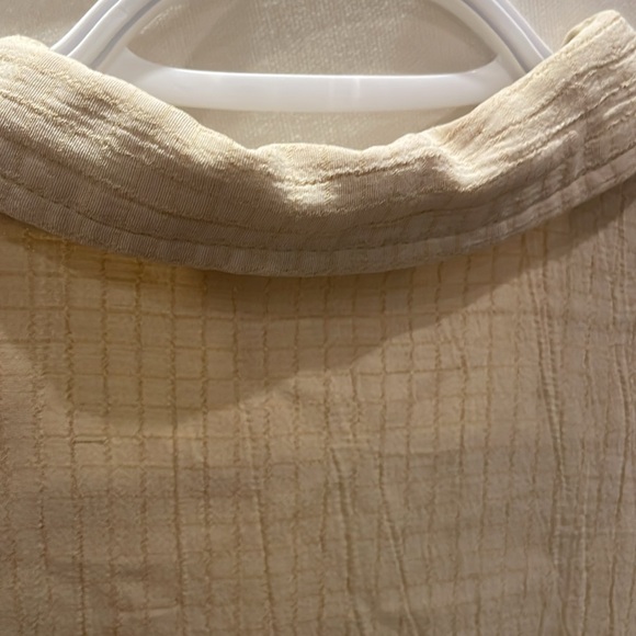 Laura Petites cream coloured button down Shirt - Picture 6 of 6